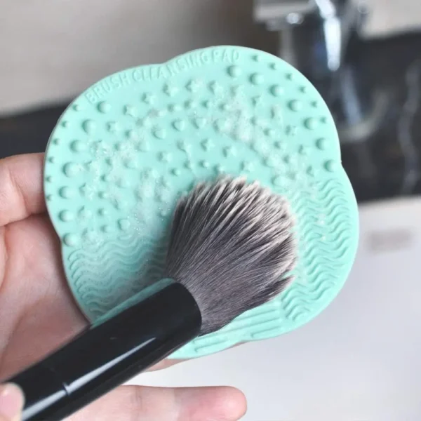 Professional Silicone Makeup Brush Cleaner Mat Soft, Durable, and Easy to Use - 图片 3